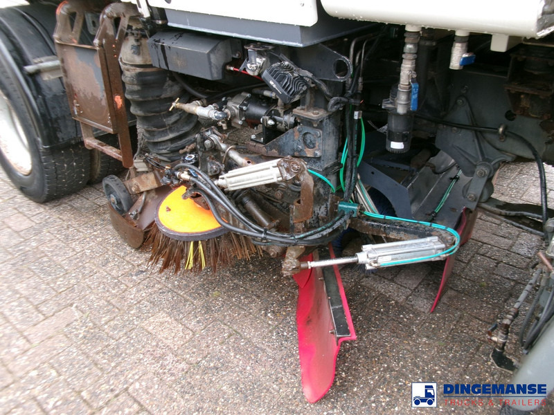 DAF LF 55.220 4x2 Scarab sweeper - Tänavapühkimismasin: pilt 5 DAF LF 55.220 4x2 Scarab sweeper - Tänavapühkimismasin: pilt 5