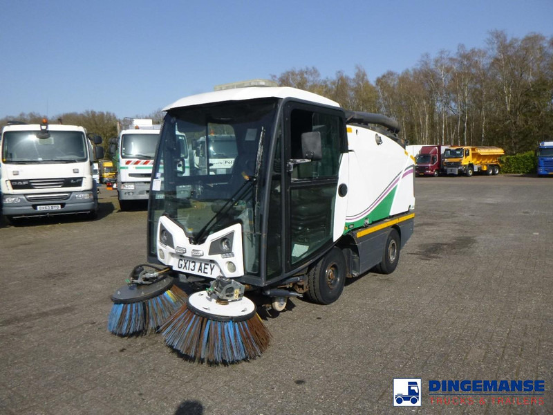 Johnston C202 compact street sweeper - Tänavapühkimismasin: pilt 1 Johnston C202 compact street sweeper - Tänavapühkimismasin: pilt 1