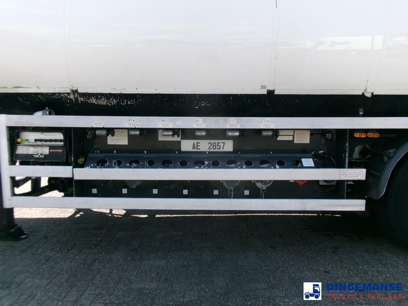 Lakeland Fuel tank alu 42.8 m3 / 6 comp + pump - Tsistern poolhaagis: pilt 5 Lakeland Fuel tank alu 42.8 m3 / 6 comp + pump - Tsistern poolhaagis: pilt 5