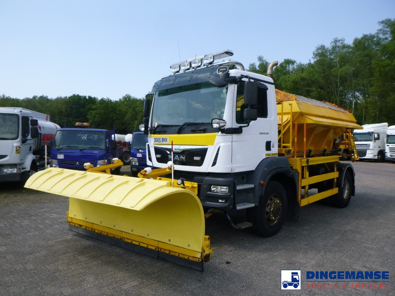 MAN TGM 18.290 4X4 RHD gritter / snow plough - Lumekoristusmasina: pilt 1 MAN TGM 18.290 4X4 RHD gritter / snow plough - Lumekoristusmasina: pilt 1