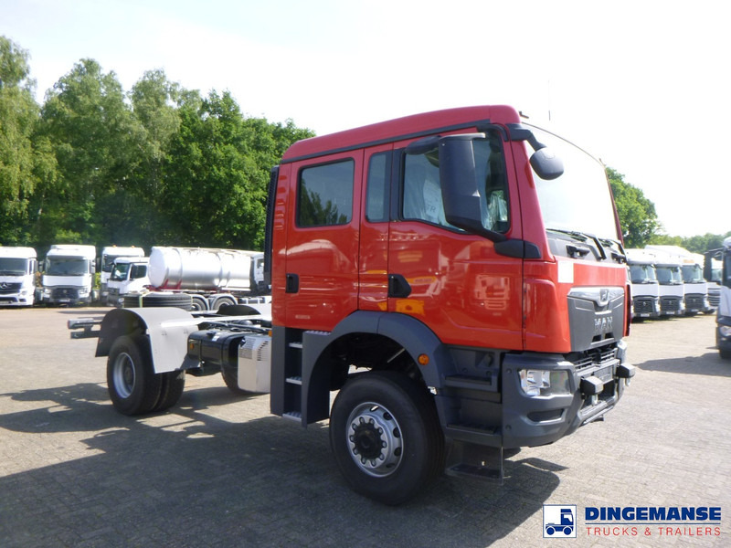 MAN TGM 18.320 4x4 BB chassis / new/unused - Kabiinišassiiga veoauto: pilt 2 MAN TGM 18.320 4x4 BB chassis / new/unused - Kabiinišassiiga veoauto: pilt 2