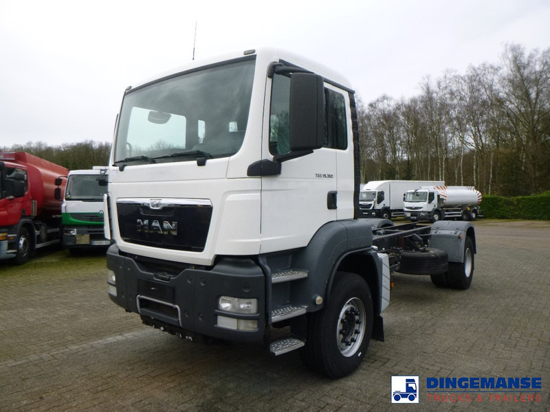 MAN TGS 19.360 4X2 BBS manual Euro 2 chassis + PTO - Kabiinišassiiga veoauto: pilt 1 MAN TGS 19.360 4X2 BBS manual Euro 2 chassis + PTO - Kabiinišassiiga veoauto: pilt 1