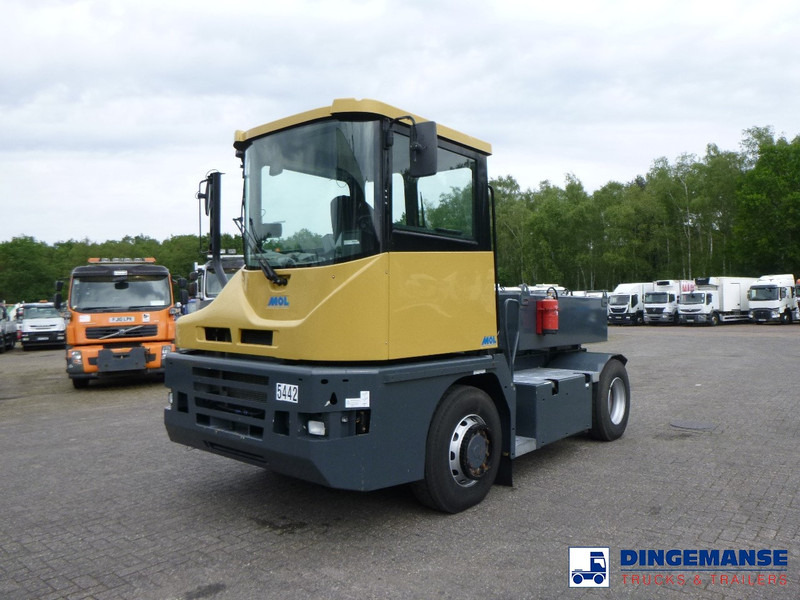 MOL RM 255 4X4 terminal drawbar tractor 150 ton - Laotraktor: pilt 1 MOL RM 255 4X4 terminal drawbar tractor 150 ton - Laotraktor: pilt 1