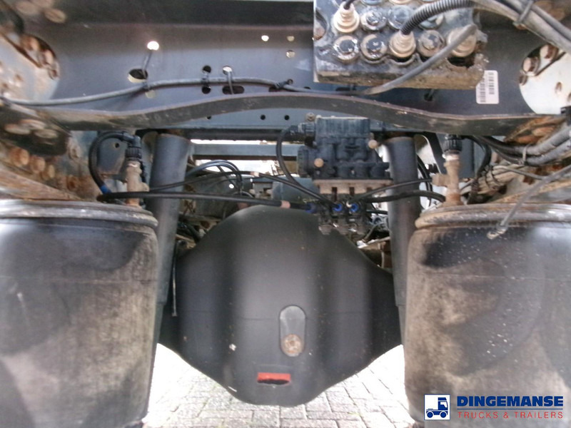 Renault Premium 270 dxi 4x2 fuel tank 13.6 m3 / 4 comp - Tsisternauto: pilt 5 Renault Premium 270 dxi 4x2 fuel tank 13.6 m3 / 4 comp - Tsisternauto: pilt 5