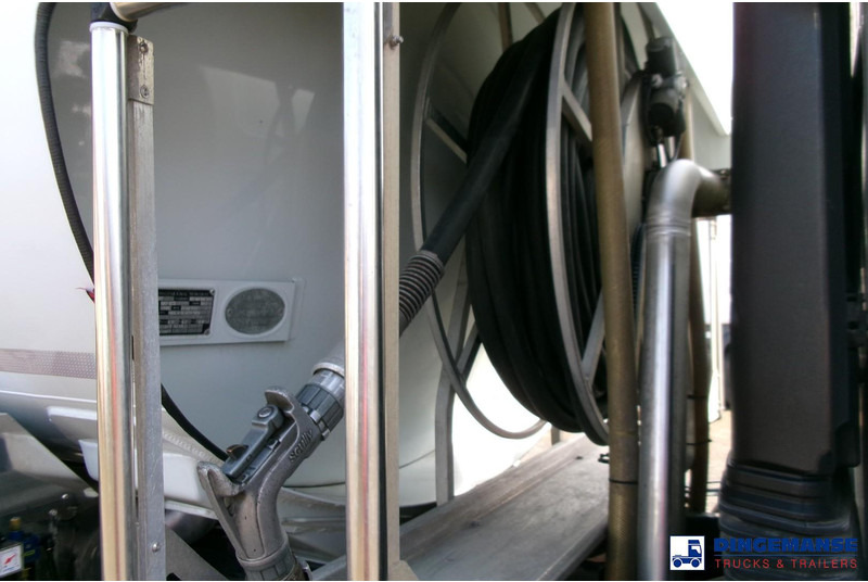 Tsisternauto Renault Premium 300 4x2 fuel tank 14.2 m3 / 4 comp: pilt 14 Tsisternauto Renault Premium 300 4x2 fuel tank 14.2 m3 / 4 comp: pilt 14