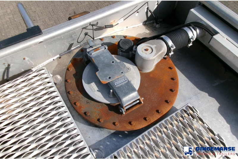 Tsisternauto Renault Premium 300 4x2 fuel tank 14.2 m3 / 4 comp: pilt 17 Tsisternauto Renault Premium 300 4x2 fuel tank 14.2 m3 / 4 comp: pilt 17