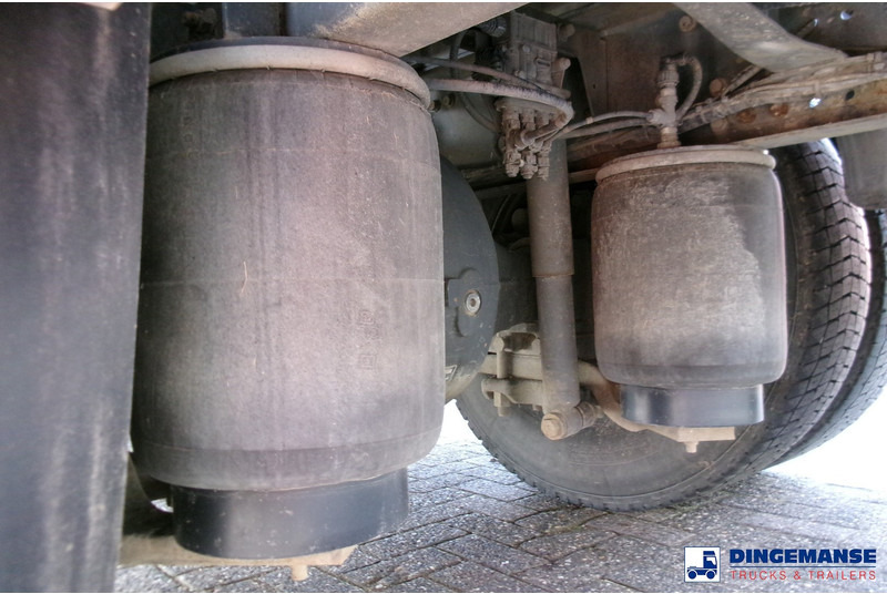 Renault Premium 300 4x2 fuel tank 14.2 m3 / 4 comp - Tsisternauto: pilt 5 Renault Premium 300 4x2 fuel tank 14.2 m3 / 4 comp - Tsisternauto: pilt 5