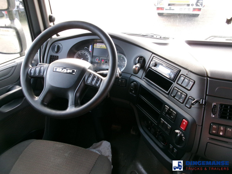 Interior photo 1: Sadulveok DAF XF 460 4x2 Euro 6 + Hydraulics