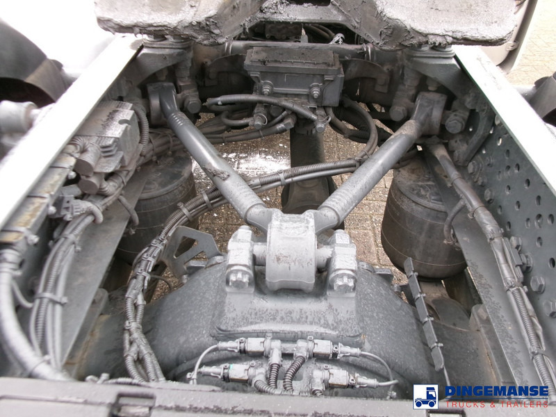Sadulveok Mercedes-Benz Actros 1843 4x2 Euro 6 + ADR: pilt 9