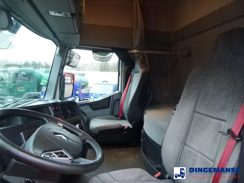 Interior photo 1: Renault T 460 4x2 Euro 6 + ADR liising Renault T 460 4x2 Euro 6 + ADR