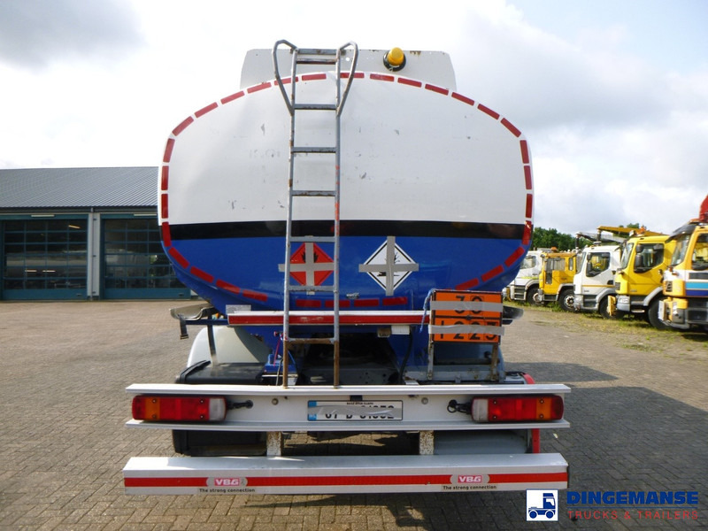 Scania P 230 DB 4x2 RHD fuel tank 12.4 m3 / 4 comp - Tsisternauto: pilt 5 Scania P 230 DB 4x2 RHD fuel tank 12.4 m3 / 4 comp - Tsisternauto: pilt 5
