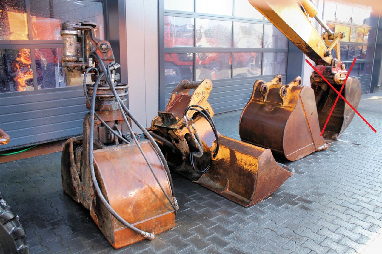 Liebherr diverse Schaufeln und Zubehör Liebherr - Ekskavaatori kopp: pilt 1 Liebherr diverse Schaufeln und Zubehör Liebherr - Ekskavaatori kopp: pilt 1