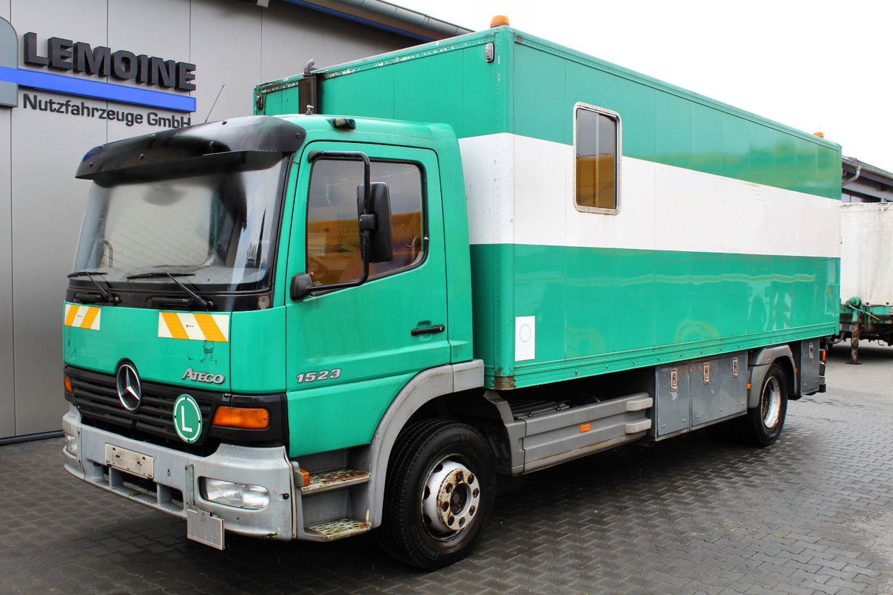 Mercedes-Benz Atego 1523 4x2 Koffer +AHK kein 1517 1518 1528 - Kasti veoauto: pilt 2 Mercedes-Benz Atego 1523 4x2 Koffer +AHK kein 1517 1518 1528 - Kasti veoauto: pilt 2