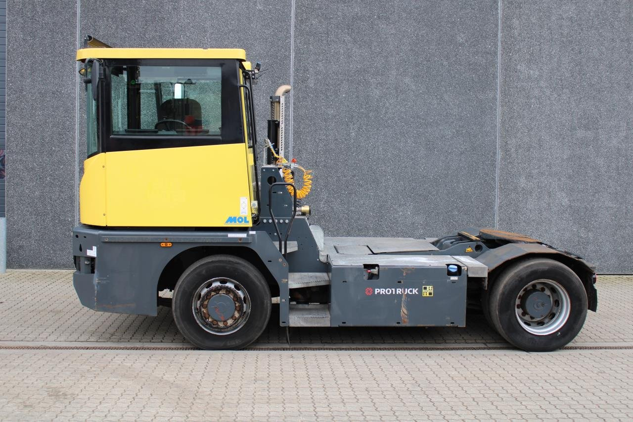 MOL RM255 4X4 - Laotraktor: pilt 1 MOL RM255 4X4 - Laotraktor: pilt 1