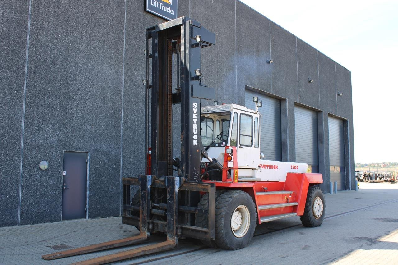 SveTruck 25120-42 - Diiseltõstuk: pilt 2 SveTruck 25120-42 - Diiseltõstuk: pilt 2