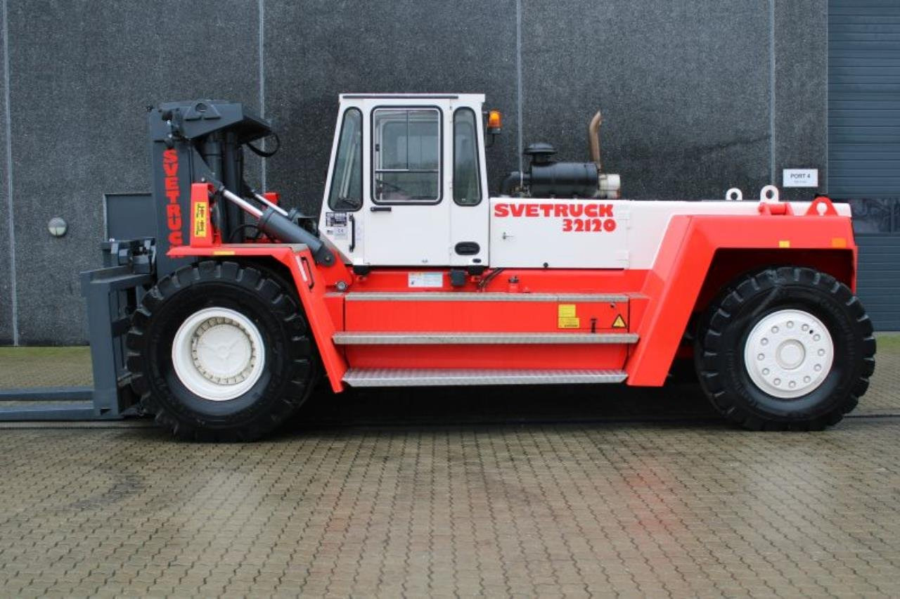 SveTruck 32120-46 - Diiseltõstuk: pilt 1 SveTruck 32120-46 - Diiseltõstuk: pilt 1
