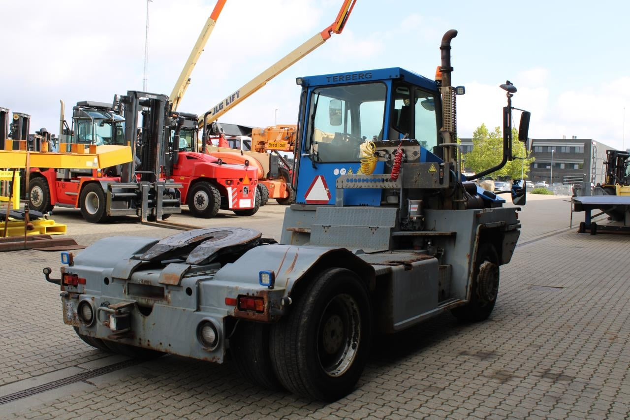 Terberg RT222 - Laotraktor: pilt 3 Terberg RT222 - Laotraktor: pilt 3