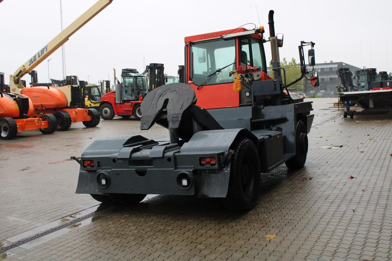 Terberg RT222 - Laotraktor: pilt 3 Terberg RT222 - Laotraktor: pilt 3