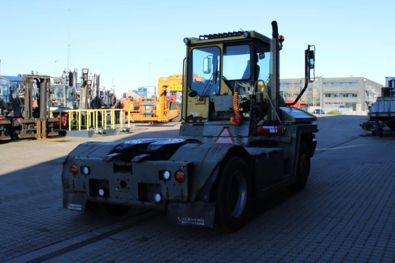 Terberg RT223 - Laotraktor: pilt 3 Terberg RT223 - Laotraktor: pilt 3