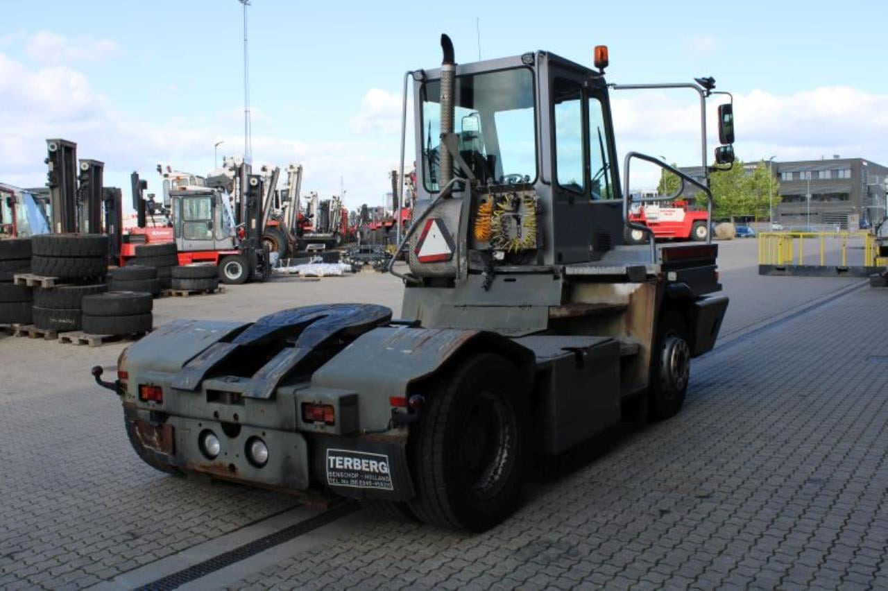 Terberg YT182 - Laotraktor: pilt 3 Terberg YT182 - Laotraktor: pilt 3