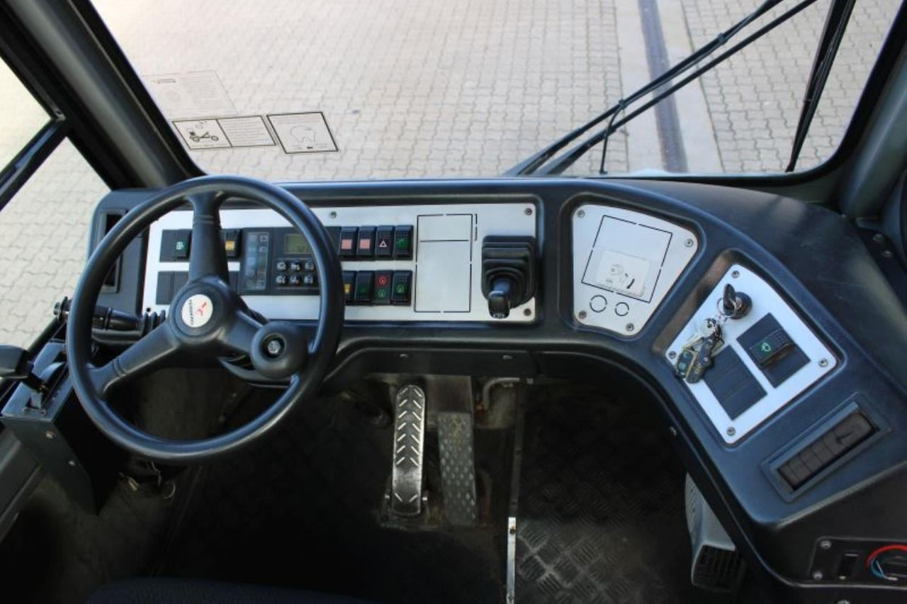 Terberg YT182 - Laotraktor: pilt 4 Terberg YT182 - Laotraktor: pilt 4