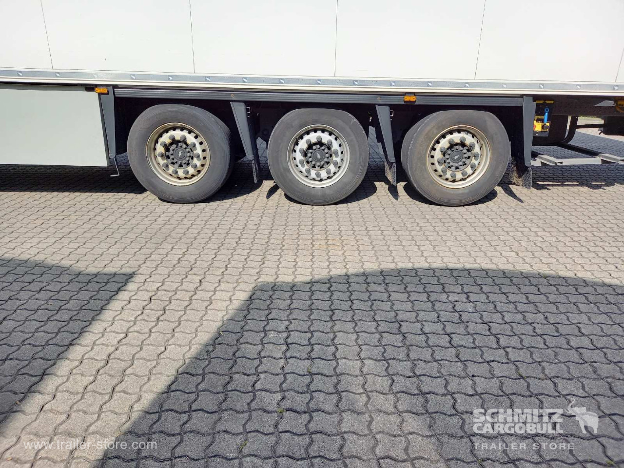 SCHMITZ Auflieger Tiefkühler Fleischhang - Isotermiline poolhaagis: pilt 4 SCHMITZ Auflieger Tiefkühler Fleischhang - Isotermiline poolhaagis: pilt 4