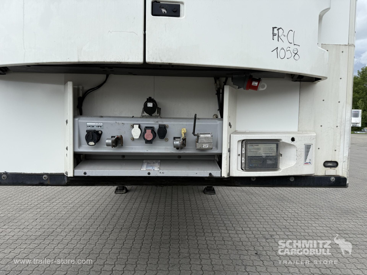 SCHMITZ Auflieger Tiefkühler Mega Double deck - Isotermiline poolhaagis: pilt 4 SCHMITZ Auflieger Tiefkühler Mega Double deck - Isotermiline poolhaagis: pilt 4