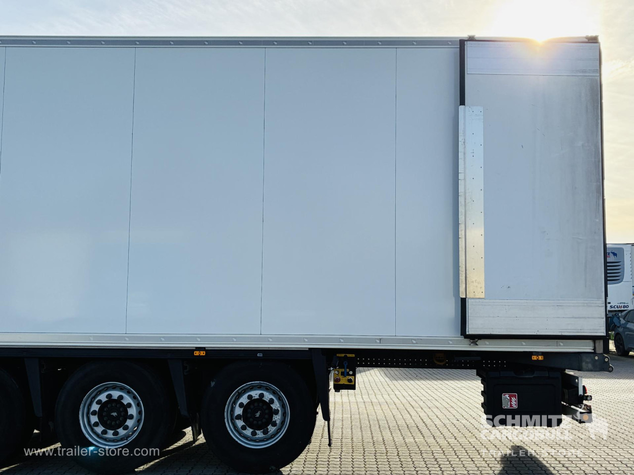 SCHMITZ Auflieger Tiefkühler Multitemp Double deck - Isotermiline poolhaagis: pilt 4 SCHMITZ Auflieger Tiefkühler Multitemp Double deck - Isotermiline poolhaagis: pilt 4