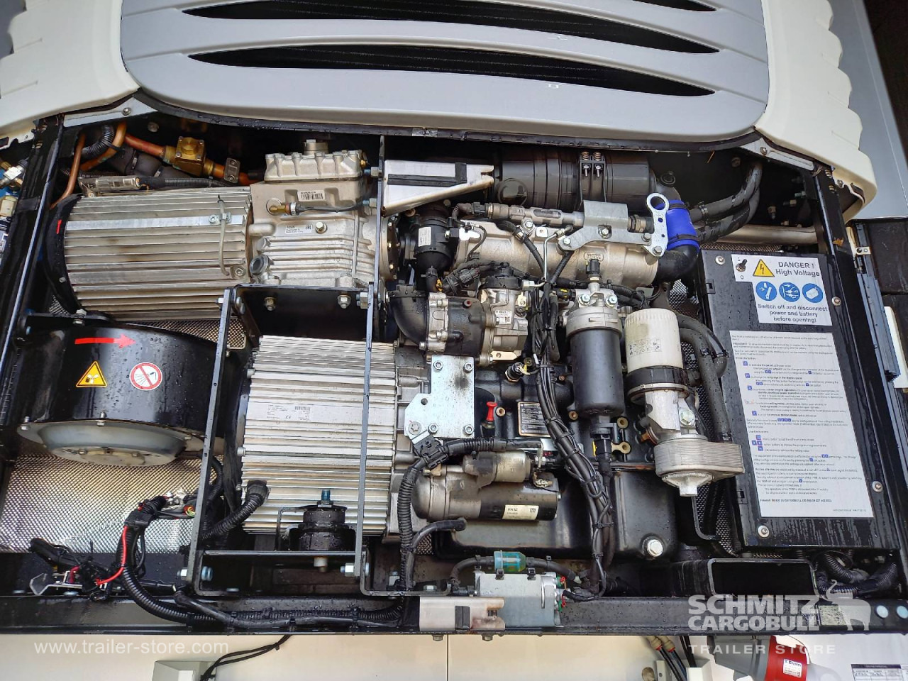 SCHMITZ Auflieger Tiefkühler Multitemp - Isotermiline poolhaagis: pilt 2 SCHMITZ Auflieger Tiefkühler Multitemp - Isotermiline poolhaagis: pilt 2