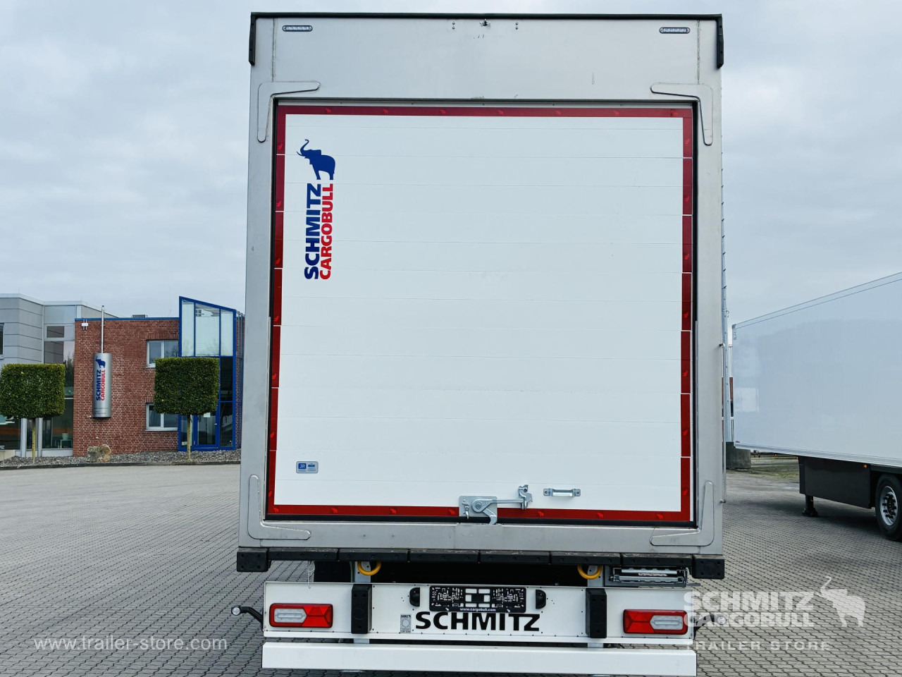 SCHMITZ Auflieger Tiefkühler Standard Double deck - Isotermiline poolhaagis: pilt 2 SCHMITZ Auflieger Tiefkühler Standard Double deck - Isotermiline poolhaagis: pilt 2
