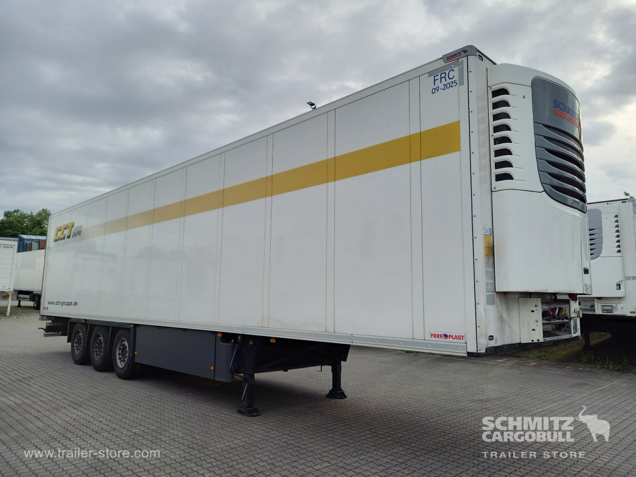 SCHMITZ Auflieger Tiefkühler Standard Double deck - Isotermiline poolhaagis: pilt 1 SCHMITZ Auflieger Tiefkühler Standard Double deck - Isotermiline poolhaagis: pilt 1