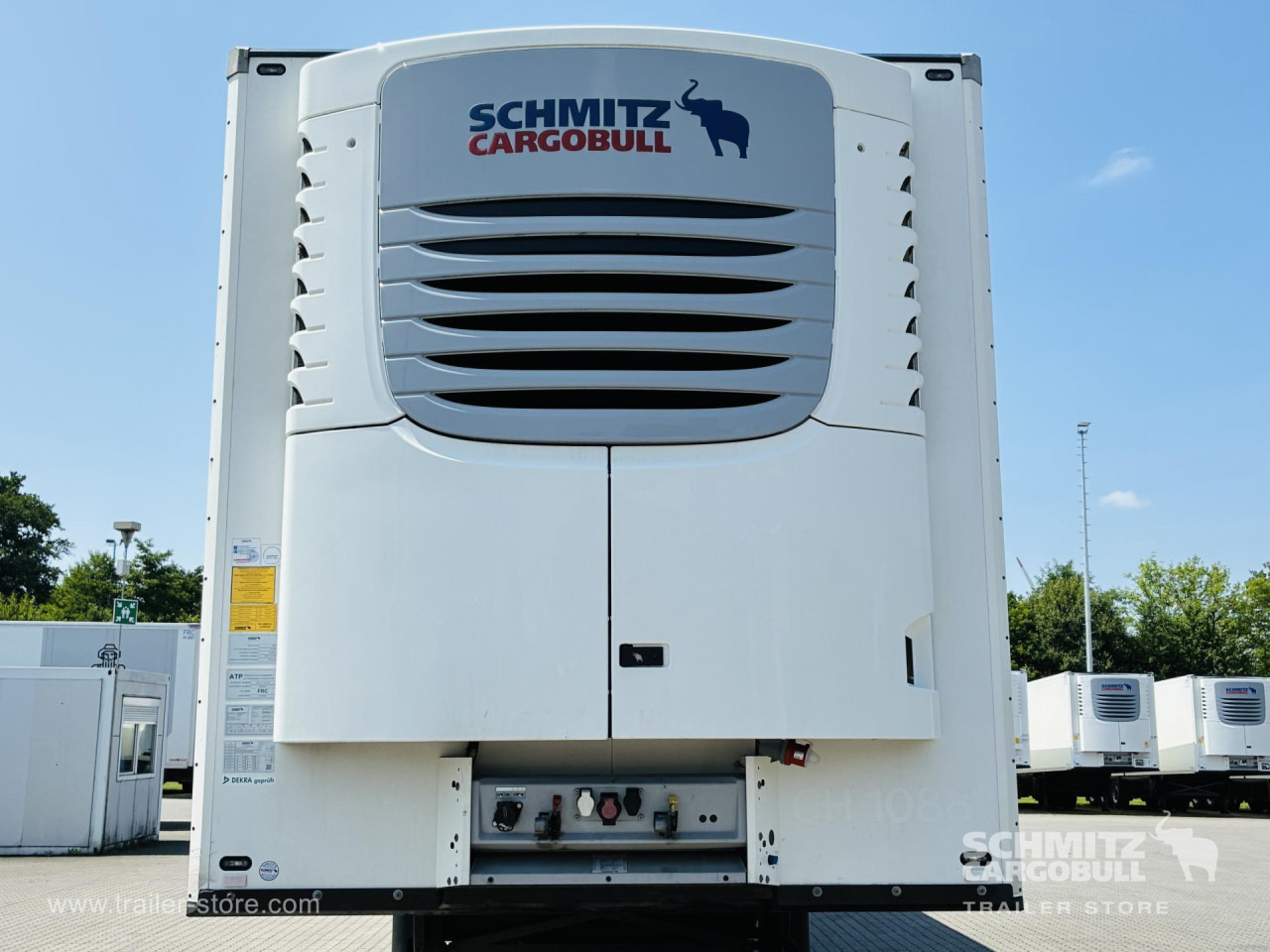 SCHMITZ Auflieger Tiefkühler Standard Double deck - Isotermiline poolhaagis: pilt 2 SCHMITZ Auflieger Tiefkühler Standard Double deck - Isotermiline poolhaagis: pilt 2