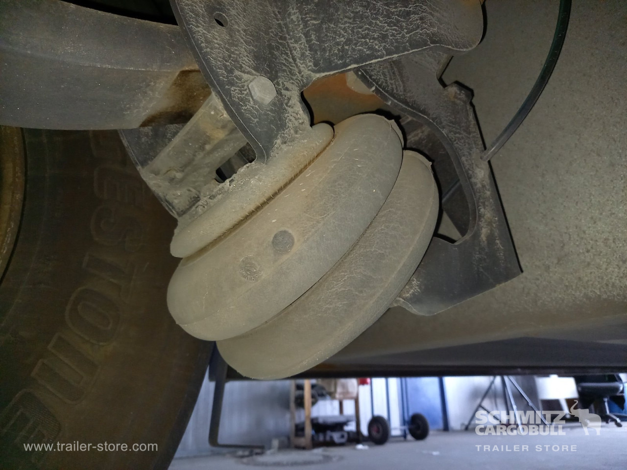 SCHMITZ Auflieger Tiefkühler Standard Double deck - Isotermiline poolhaagis: pilt 3 SCHMITZ Auflieger Tiefkühler Standard Double deck - Isotermiline poolhaagis: pilt 3