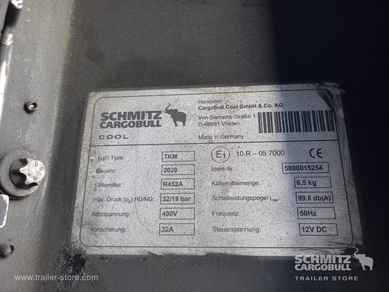 SCHMITZ Auflieger Tiefkühler Standard - Isotermiline poolhaagis: pilt 4 SCHMITZ Auflieger Tiefkühler Standard - Isotermiline poolhaagis: pilt 4