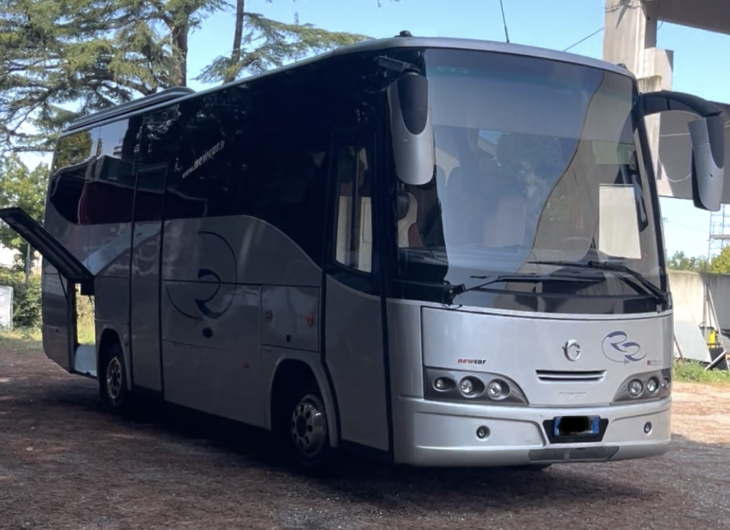 IVECO 100 Calipso New Car - Väikebuss, Mikrobuss: pilt 1 IVECO 100 Calipso New Car - Väikebuss, Mikrobuss: pilt 1