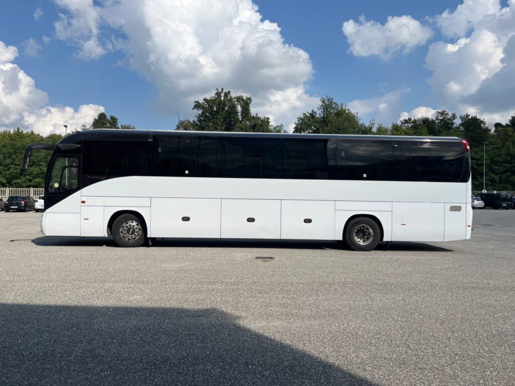 N.2 IVECO MAGELYS – Anno 2019 - Kaugsõidu buss: pilt 1 N.2 IVECO MAGELYS – Anno 2019 - Kaugsõidu buss: pilt 1