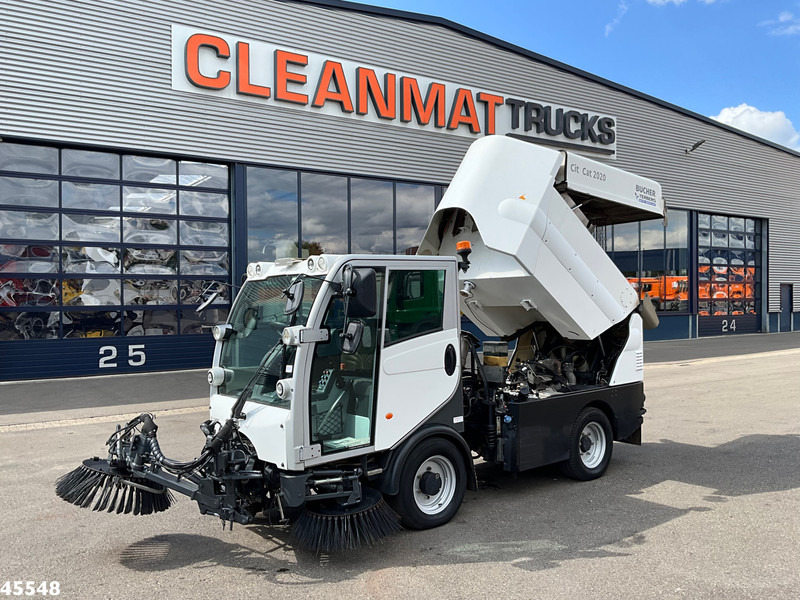 Bucher Citycat 2020 with 3-rd brush - Tänavapühkimismasin: pilt 1 Bucher Citycat 2020 with 3-rd brush - Tänavapühkimismasin: pilt 1