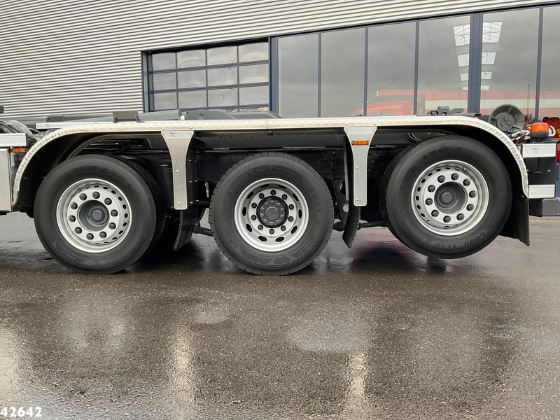 Interior photo 1: Konkstõstukiga veoauto, Kraanaga veoauto DAF FAQ CF 430 HMF 28 Tonmeter laadkraan
