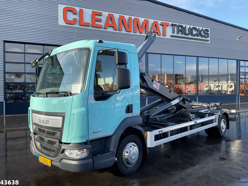 DAF LF 180 Euro 6 14 Ton haakarmsysteem - Konkstõstukiga veoauto: pilt 1 DAF LF 180 Euro 6 14 Ton haakarmsysteem - Konkstõstukiga veoauto: pilt 1