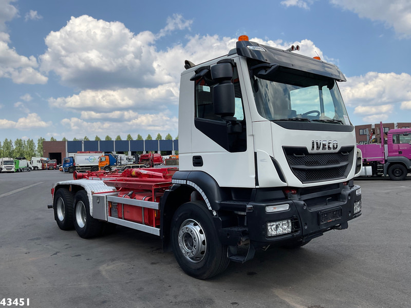 Iveco AD260T 6x4 Euro 6 AJK 20 haakarmsysteem - Konkstõstukiga veoauto: pilt 3 Iveco AD260T 6x4 Euro 6 AJK 20 haakarmsysteem - Konkstõstukiga veoauto: pilt 3
