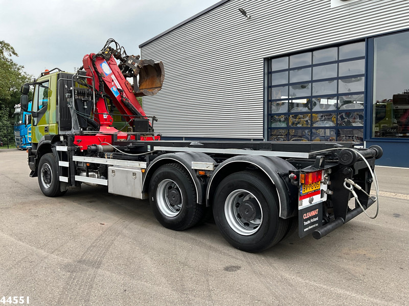 Iveco AD260T41 6x4 HMF 16 Tonmeter Z-kraan - Veoauto - kaablisüsteem, Kraanaga veoauto: pilt 4 Iveco AD260T41 6x4 HMF 16 Tonmeter Z-kraan - Veoauto - kaablisüsteem, Kraanaga veoauto: pilt 4