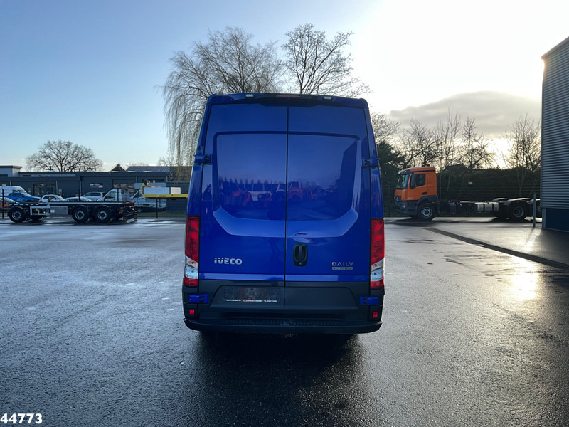 Iveco Daily 35C18 RIONED hogedrukwater installatie - Vaakumveok: pilt 4 Iveco Daily 35C18 RIONED hogedrukwater installatie - Vaakumveok: pilt 4