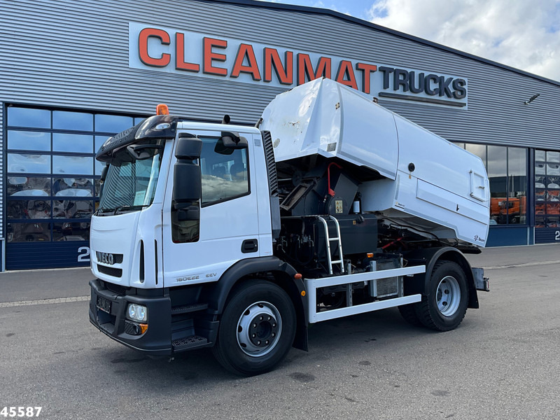 Iveco Eurocargo ML160E22 Johnston Beam VT 650 Just 114.865 km! - Tänavapühkimismasin: pilt 2 Iveco Eurocargo ML160E22 Johnston Beam VT 650 Just 114.865 km! - Tänavapühkimismasin: pilt 2