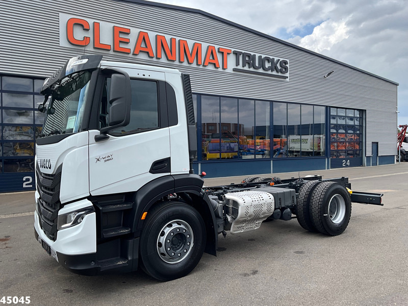 Iveco Stralis AD200X36 Huisvuilwagen Chassis NEW & UNUSED! - Kabiinišassiiga veoauto: pilt 1 Iveco Stralis AD200X36 Huisvuilwagen Chassis NEW & UNUSED! - Kabiinišassiiga veoauto: pilt 1