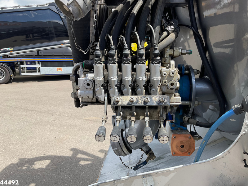 Vaakumveok MAN TGS 28.440 FFG Flensburger 12,5m³ Saug/Spul combi Waterrecycling: pilt 13 Vaakumveok MAN TGS 28.440 FFG Flensburger 12,5m³ Saug/Spul combi Waterrecycling: pilt 13