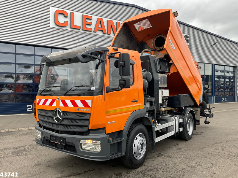 Mercedes-Benz ATEGO 1523 Faun VIAJET 6 R/HS Wegdekreiniger Just 14.776 km! - Tänavapühkimismasin: pilt 3 Mercedes-Benz ATEGO 1523 Faun VIAJET 6 R/HS Wegdekreiniger Just 14.776 km! - Tänavapühkimismasin: pilt 3