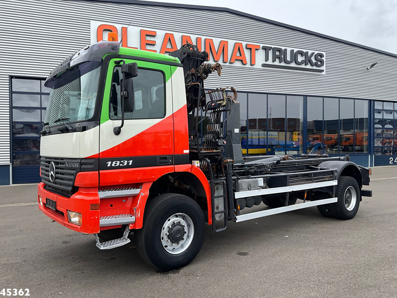 Mercedes-Benz Actros 1931 AK 4x4 Hiab 12 Tonmeter laadkraan - Konkstõstukiga veoauto, Kraanaga veoauto: pilt 2 Mercedes-Benz Actros 1931 AK 4x4 Hiab 12 Tonmeter laadkraan - Konkstõstukiga veoauto, Kraanaga veoauto: pilt 2