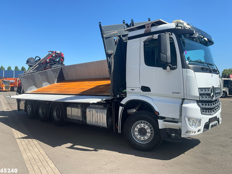 Mercedes-Benz Arocs 3251 8x4 Euro 6 Retarder Palfinger 34 Tonmeter laadkraan + Fly-Jib Just 146.766 km! - Kallurauto, Kraanaga veoauto: pilt 5 Mercedes-Benz Arocs 3251 8x4 Euro 6 Retarder Palfinger 34 Tonmeter laadkraan + Fly-Jib Just 146.766 km! - Kallurauto, Kraanaga veoauto: pilt 5