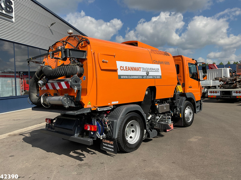 Mercedes-Benz Atego 1321 Bucher Cityfant 6000 Just 49.567 km! - Tänavapühkimismasin: pilt 2 Mercedes-Benz Atego 1321 Bucher Cityfant 6000 Just 49.567 km! - Tänavapühkimismasin: pilt 2