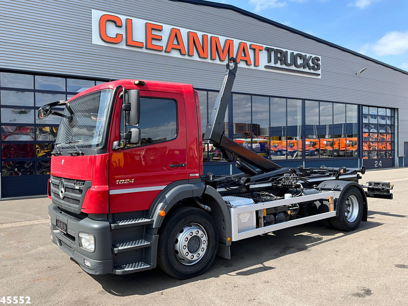 Mercedes-Benz Axor 1824 Euro 5 14 Ton haakarmsysteem - Konkstõstukiga veoauto: pilt 1 Mercedes-Benz Axor 1824 Euro 5 14 Ton haakarmsysteem - Konkstõstukiga veoauto: pilt 1